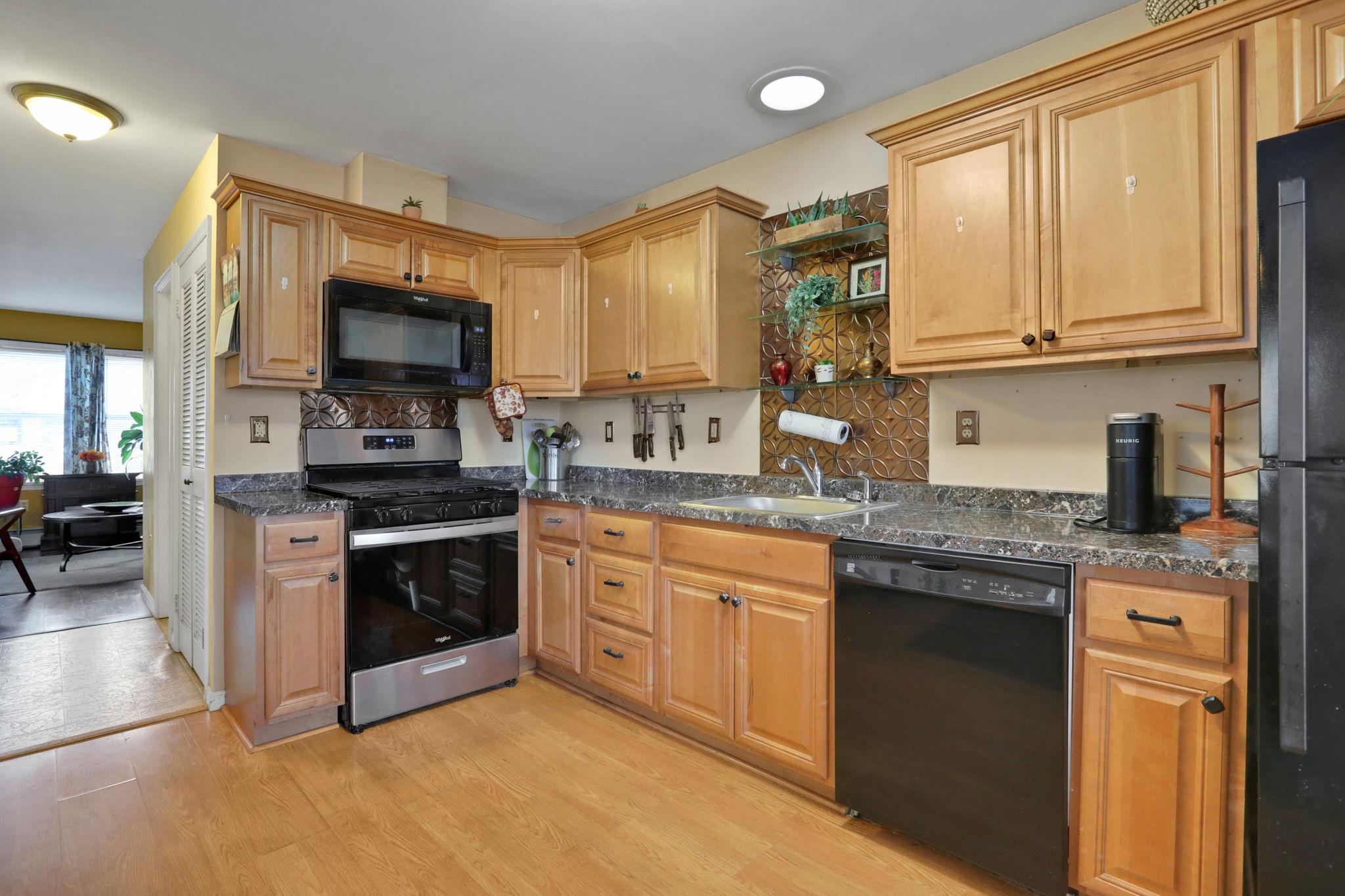 1 Glenwood Avenue, Poughkeepsie, New York image 3