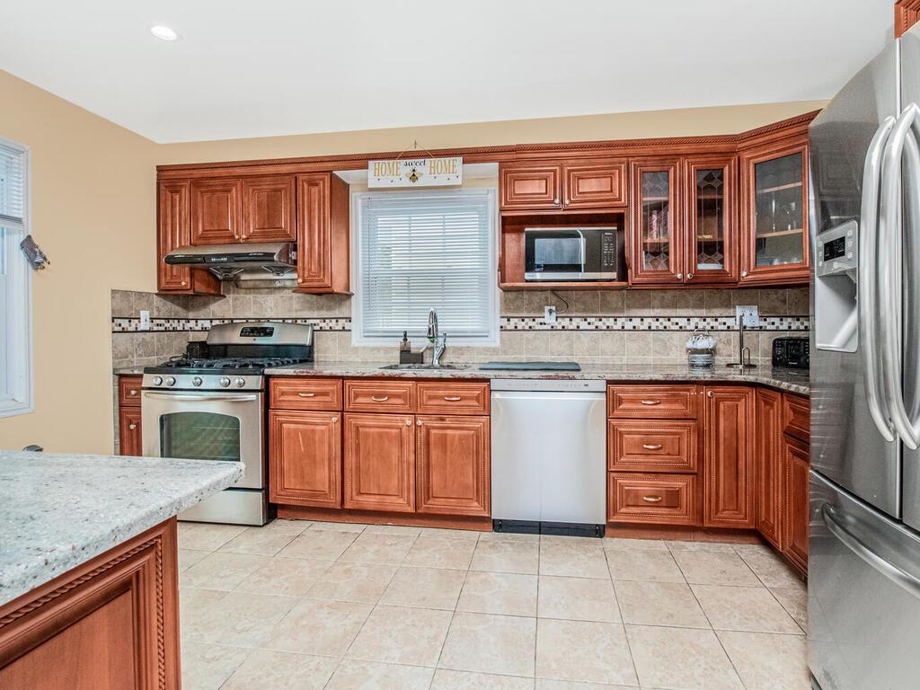 164 NW Shonnard Terrace, Yonkers, Florida image 2