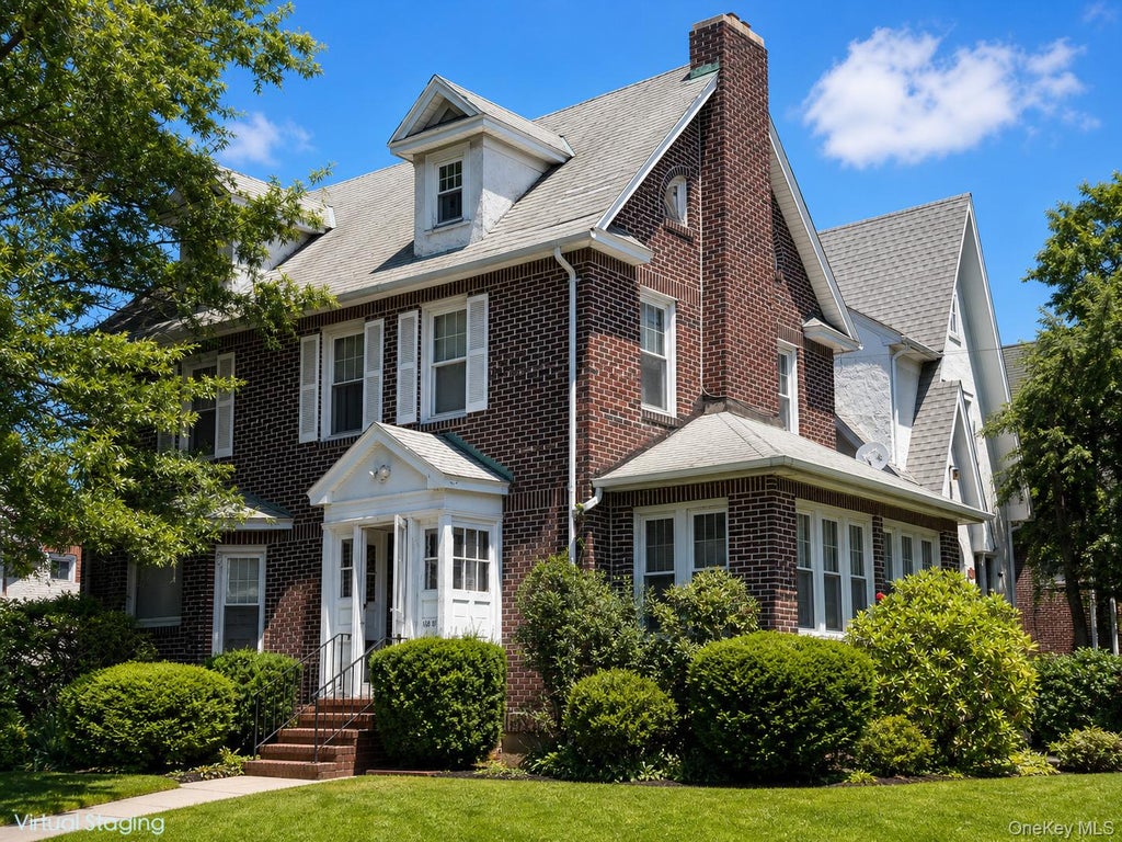 Photo of 168-01 32nd Avenue, Flushing, NY 11358 (MLS # 1035342)