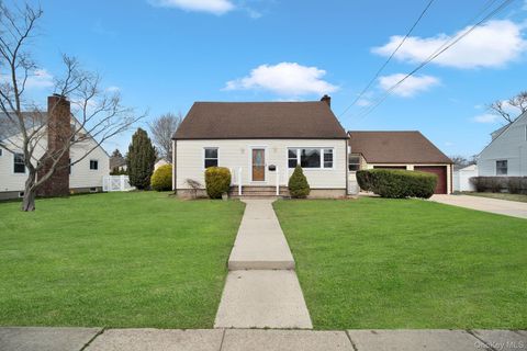 77 Spencer Street Farmingdale NY 11735