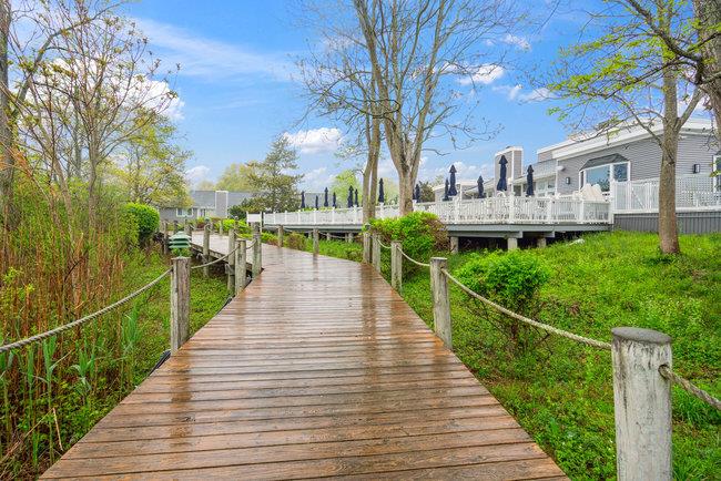 106 E Midland Pond Court #FIRST FLOOR, Moriches, New York image 33