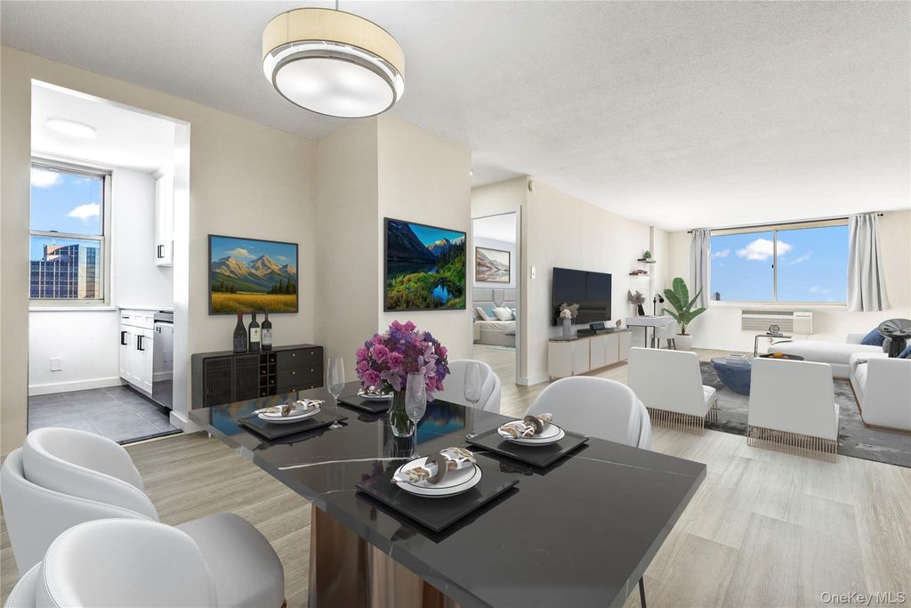 Photo of 118-18 Union Turnpike #11A, Kew Gardens, NY 11415 (MLS # 947085)