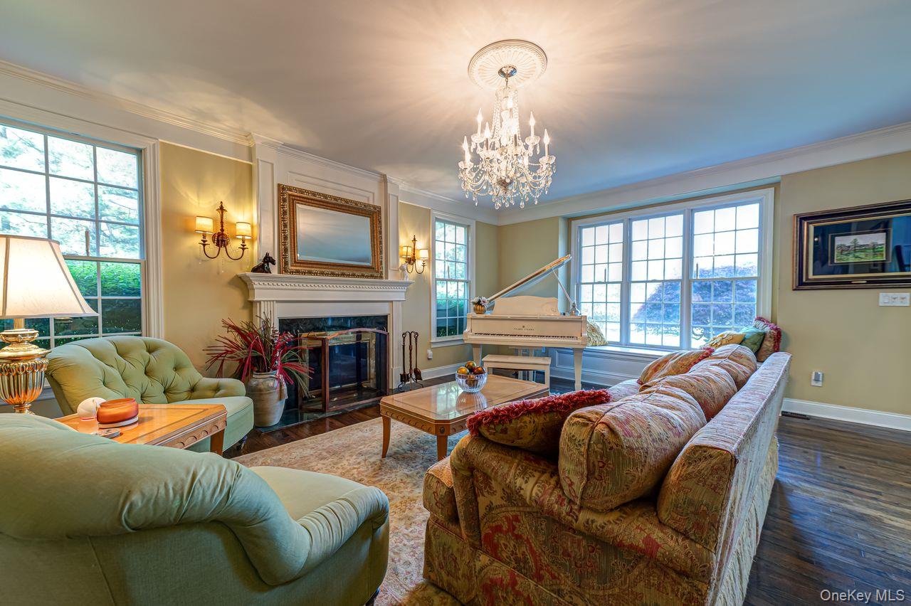 9 Fox Meadow Lane