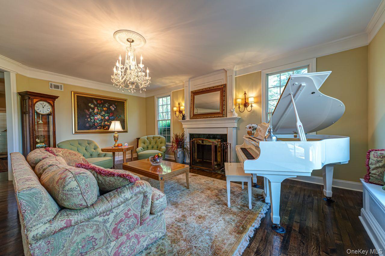 9 Fox Meadow Lane