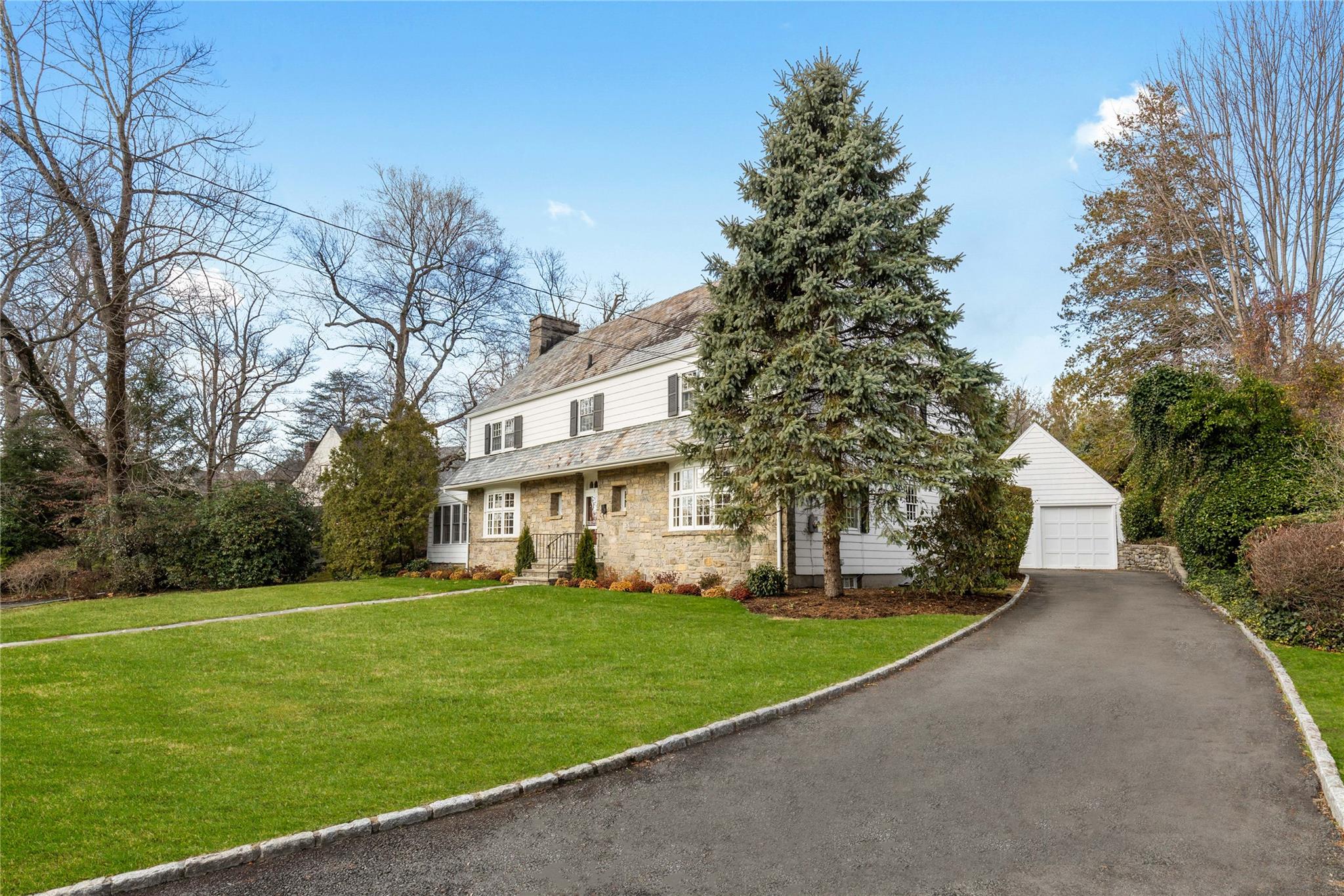 7 Eastwoods Lane, Scarsdale, New York image 2