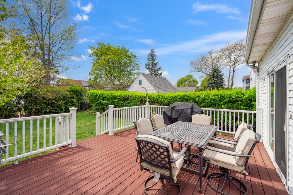 44 Netz Place, Albertson, New York image 29
