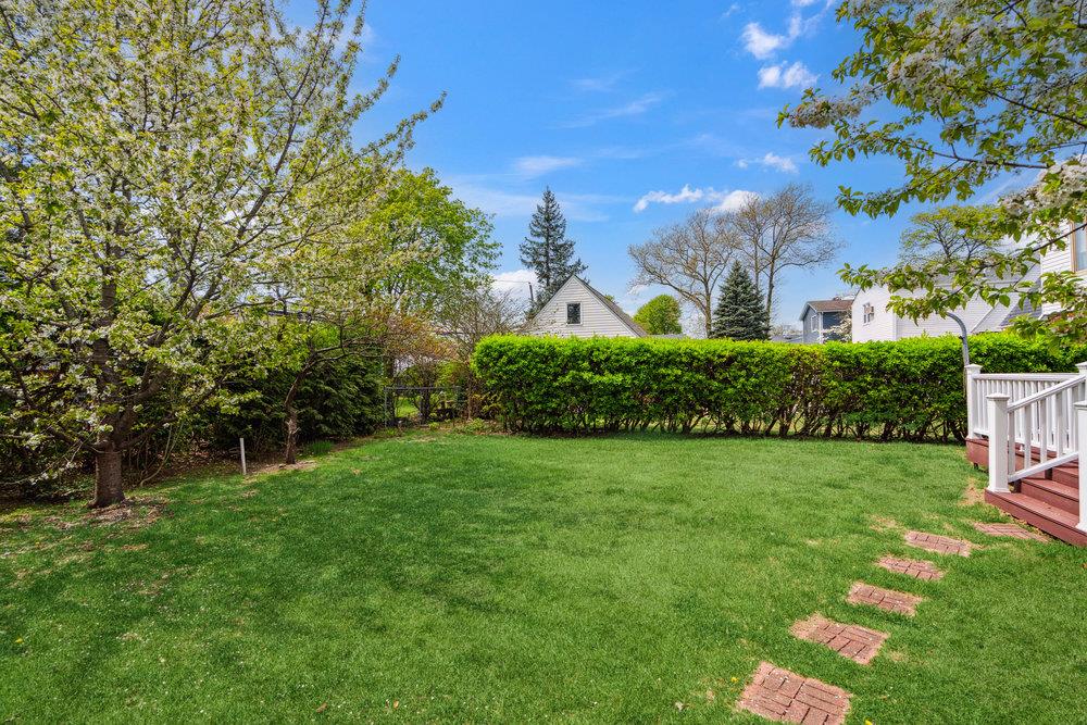 44 Netz Place, Albertson, New York image 34