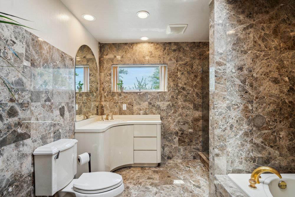 44 Netz Place, Albertson, New York image 23