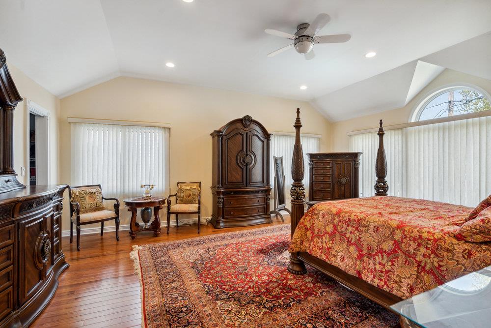 44 Netz Place, Albertson, New York image 20