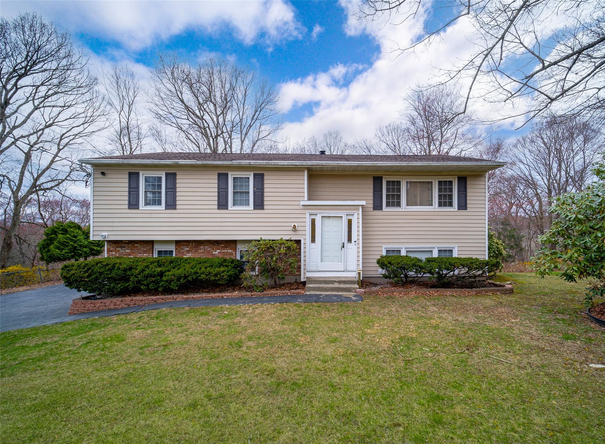 72 Kia Ora Boulevard, Mahopac, New York image 2