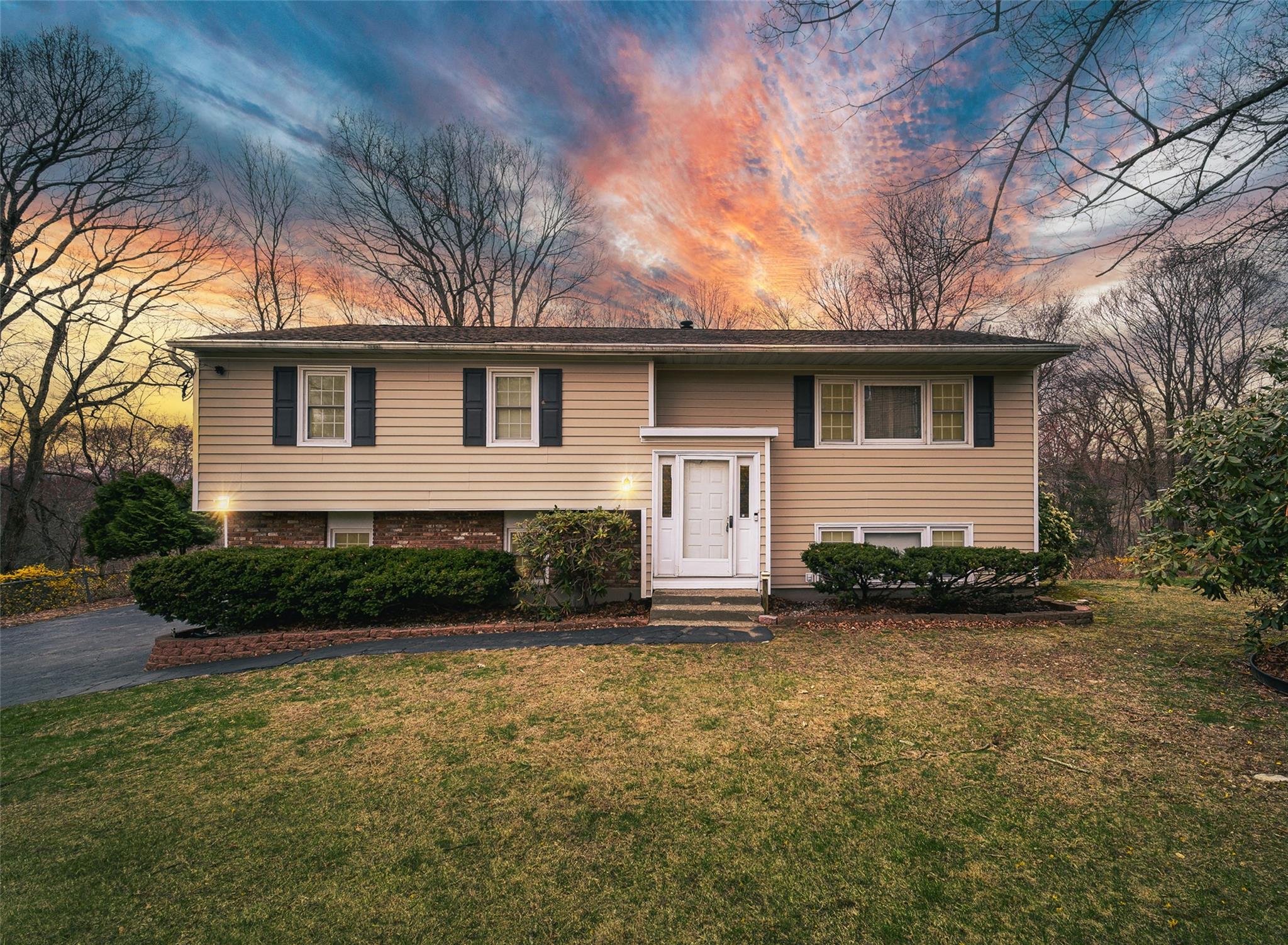72 Kia Ora Boulevard, Mahopac, New York image 1