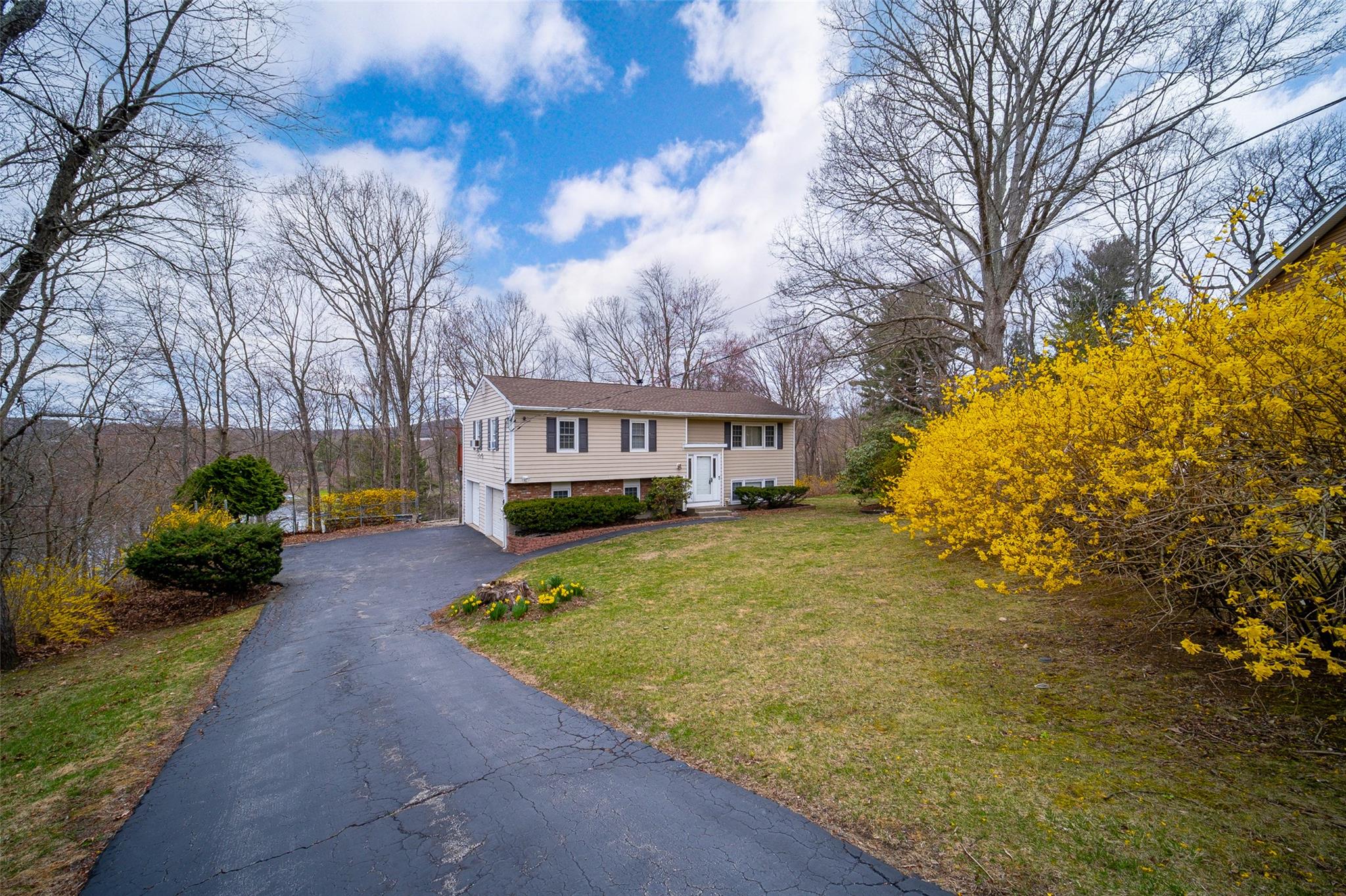 72 Kia Ora Boulevard, Mahopac, New York image 3