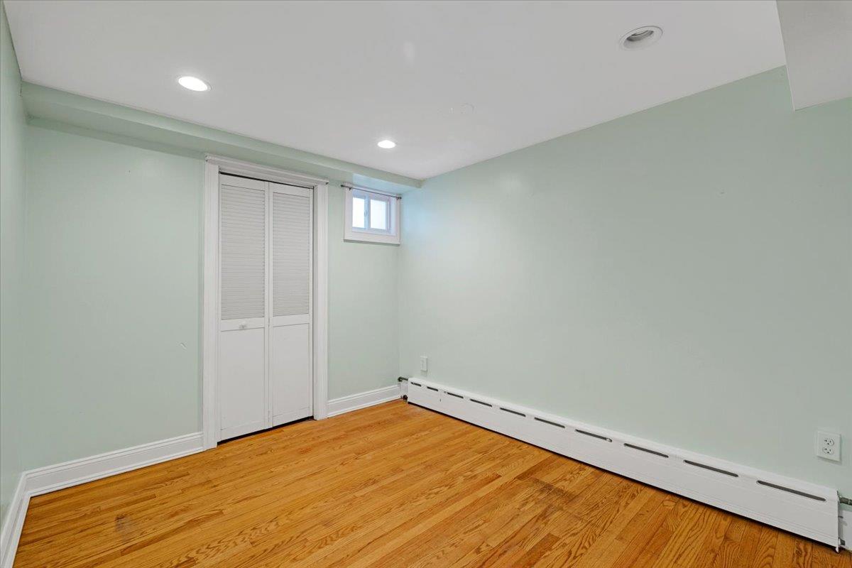 16 N Whitfield Terrace, New Rochelle, Florida image 16