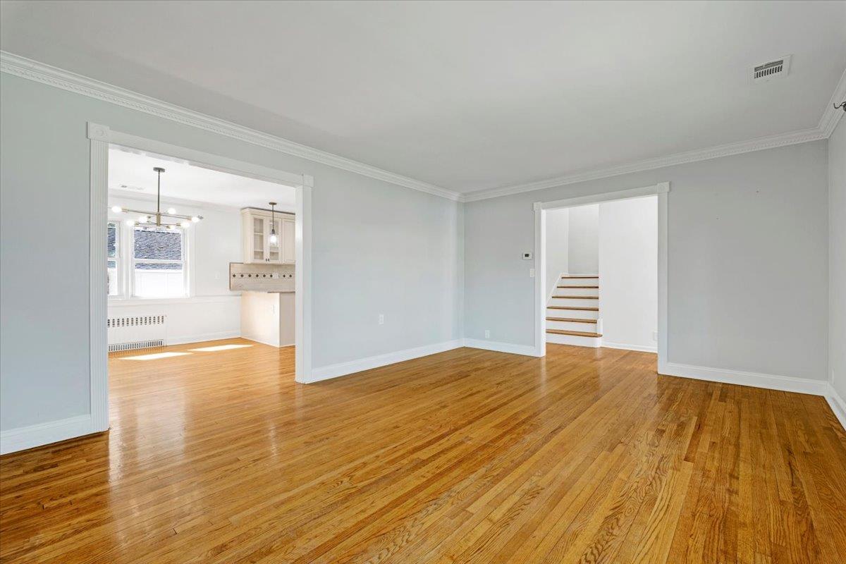 16 N Whitfield Terrace, New Rochelle, Florida image 3