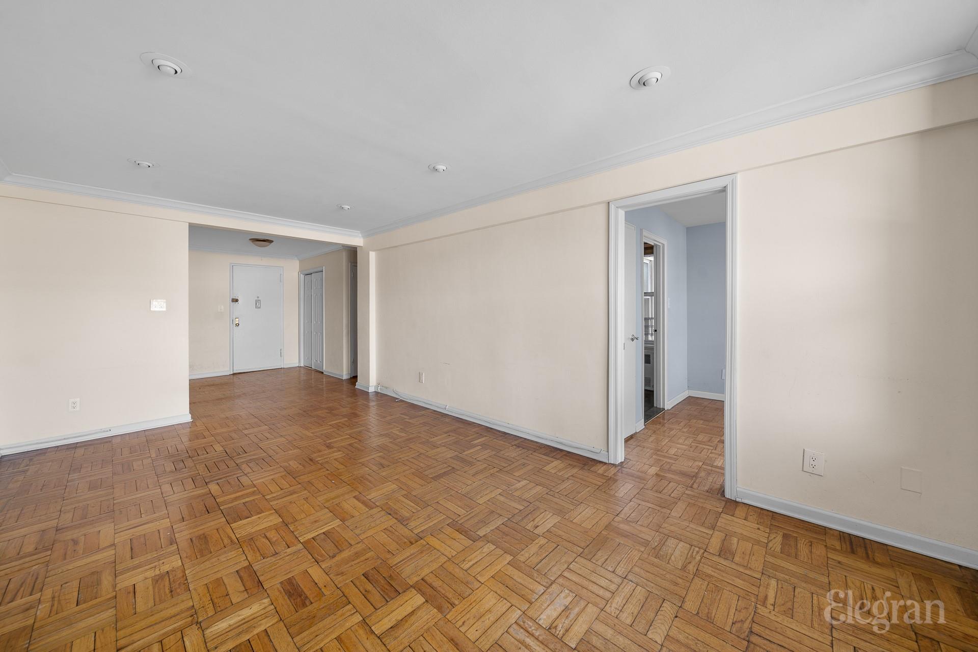 67-50 Thornton Place Pl #1F, Forest Hills, New York image 4