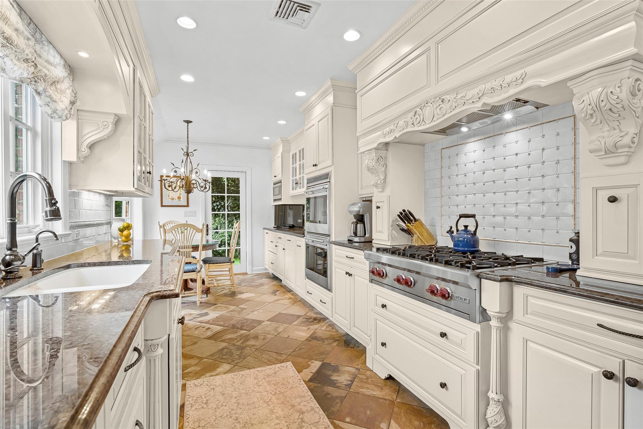 17 Byron Lane, Larchmont, New York image 15