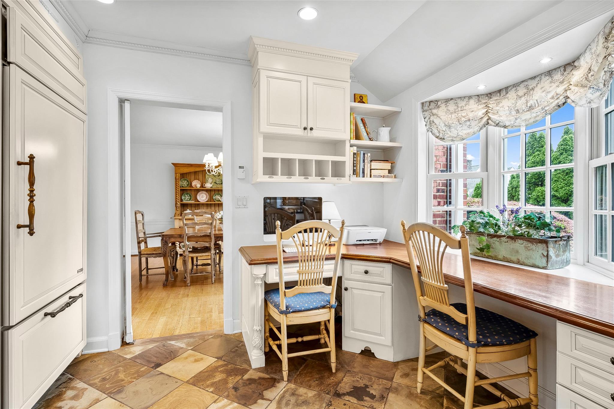 17 Byron Lane, Larchmont, New York image 18