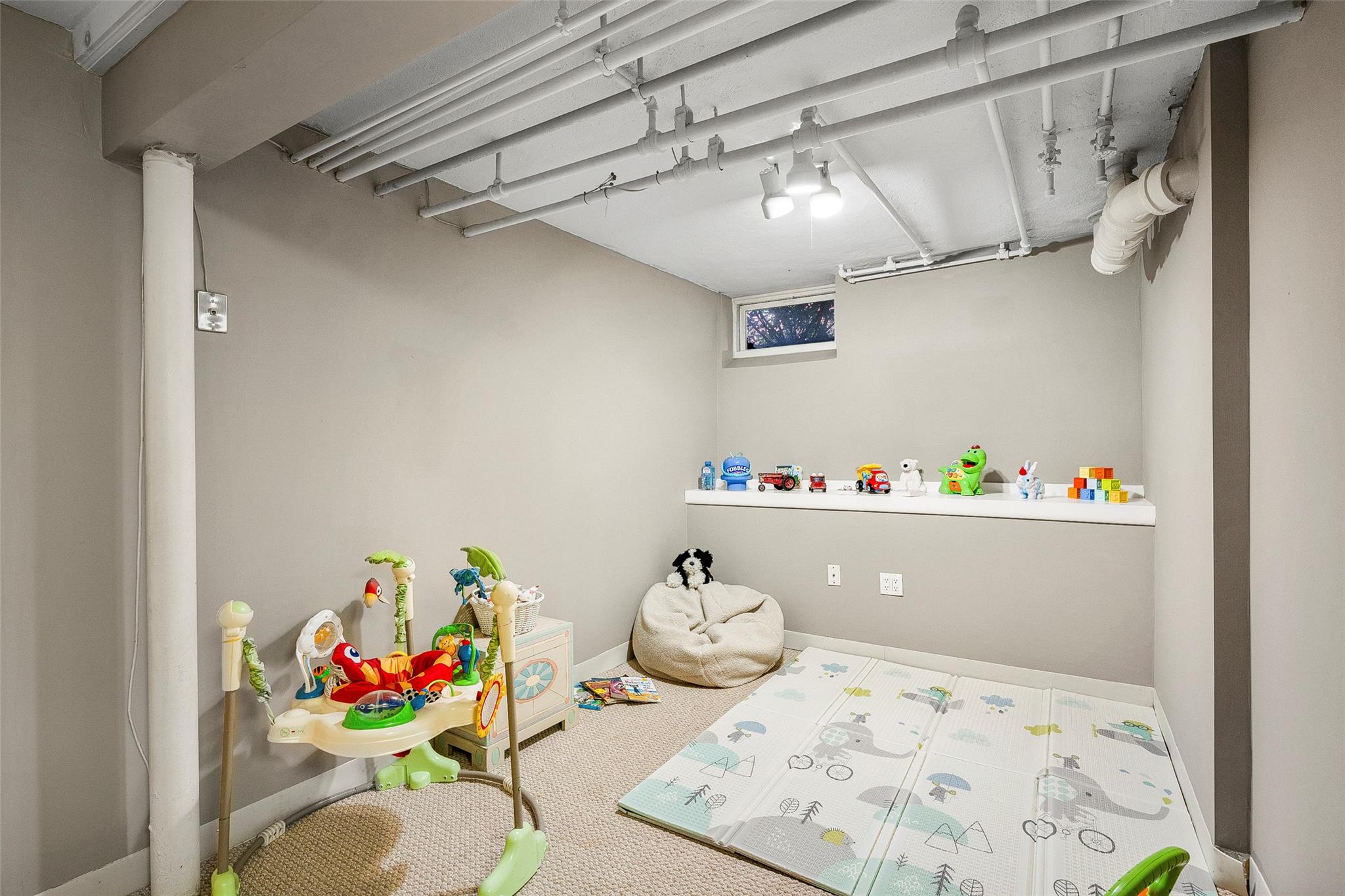 17 Byron Lane, Larchmont, New York image 36