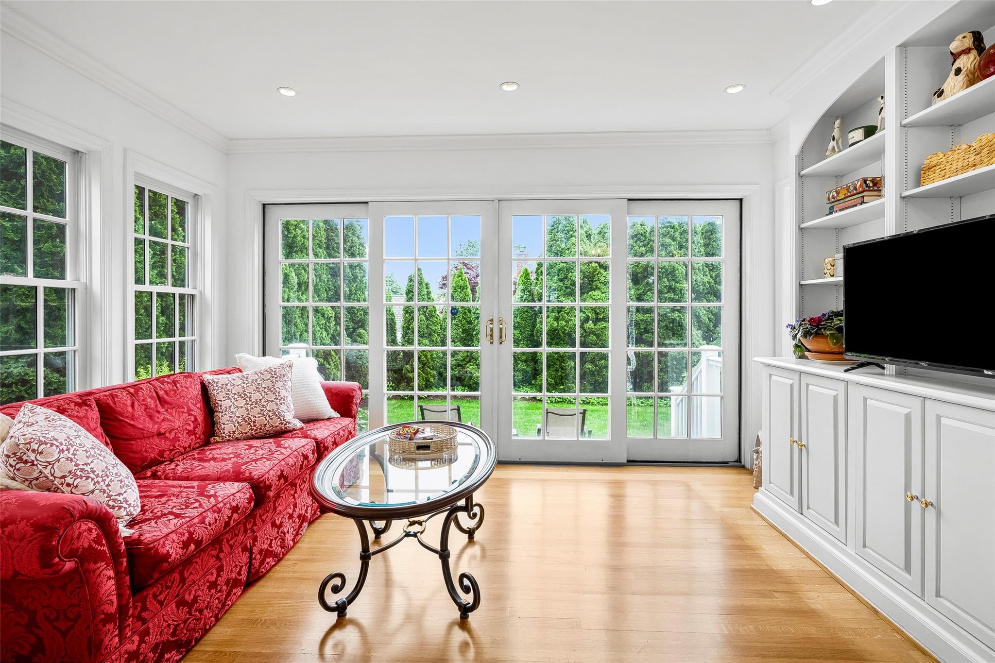 17 Byron Lane, Larchmont, New York image 8