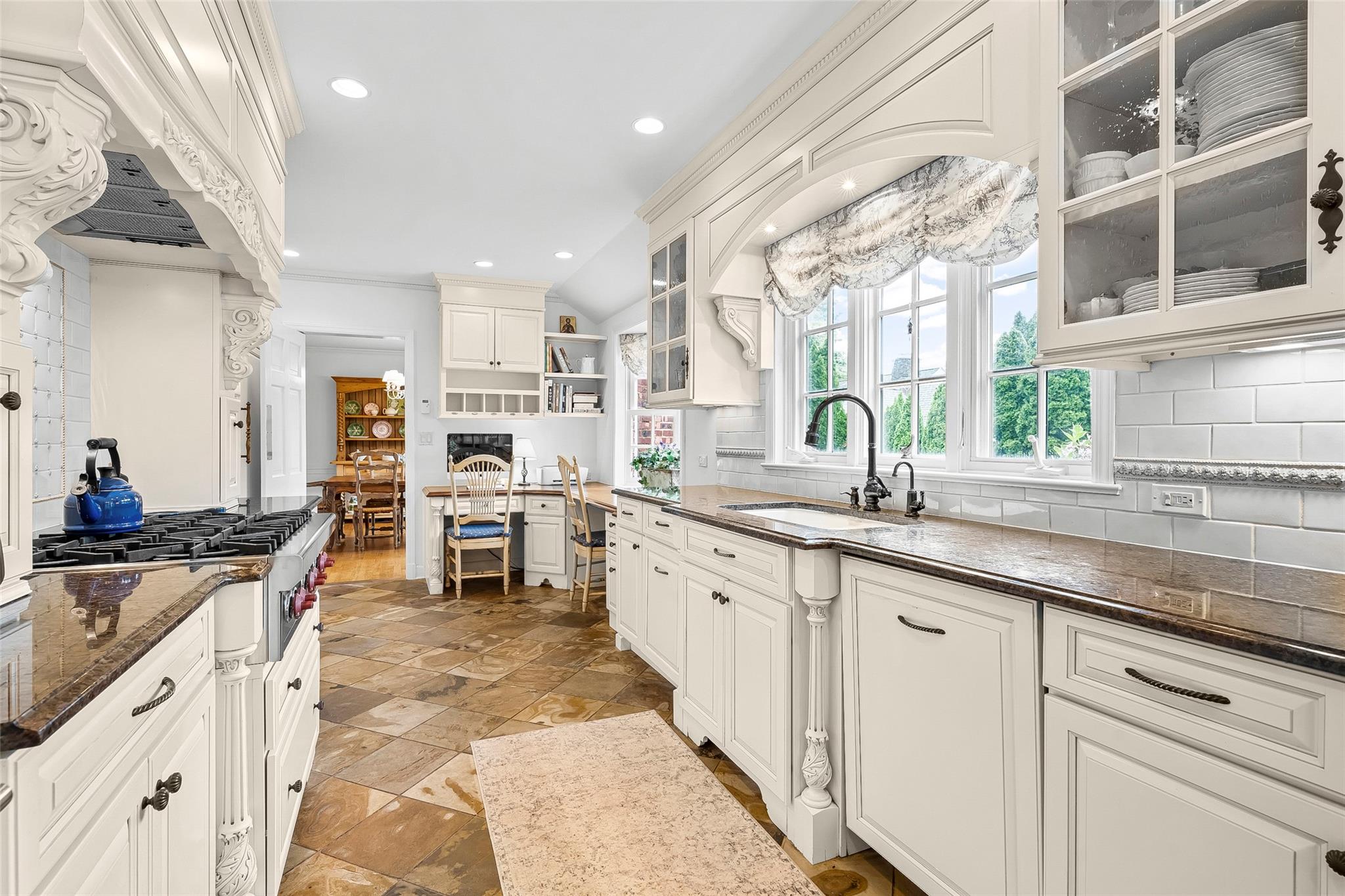 17 Byron Lane, Larchmont, New York image 17