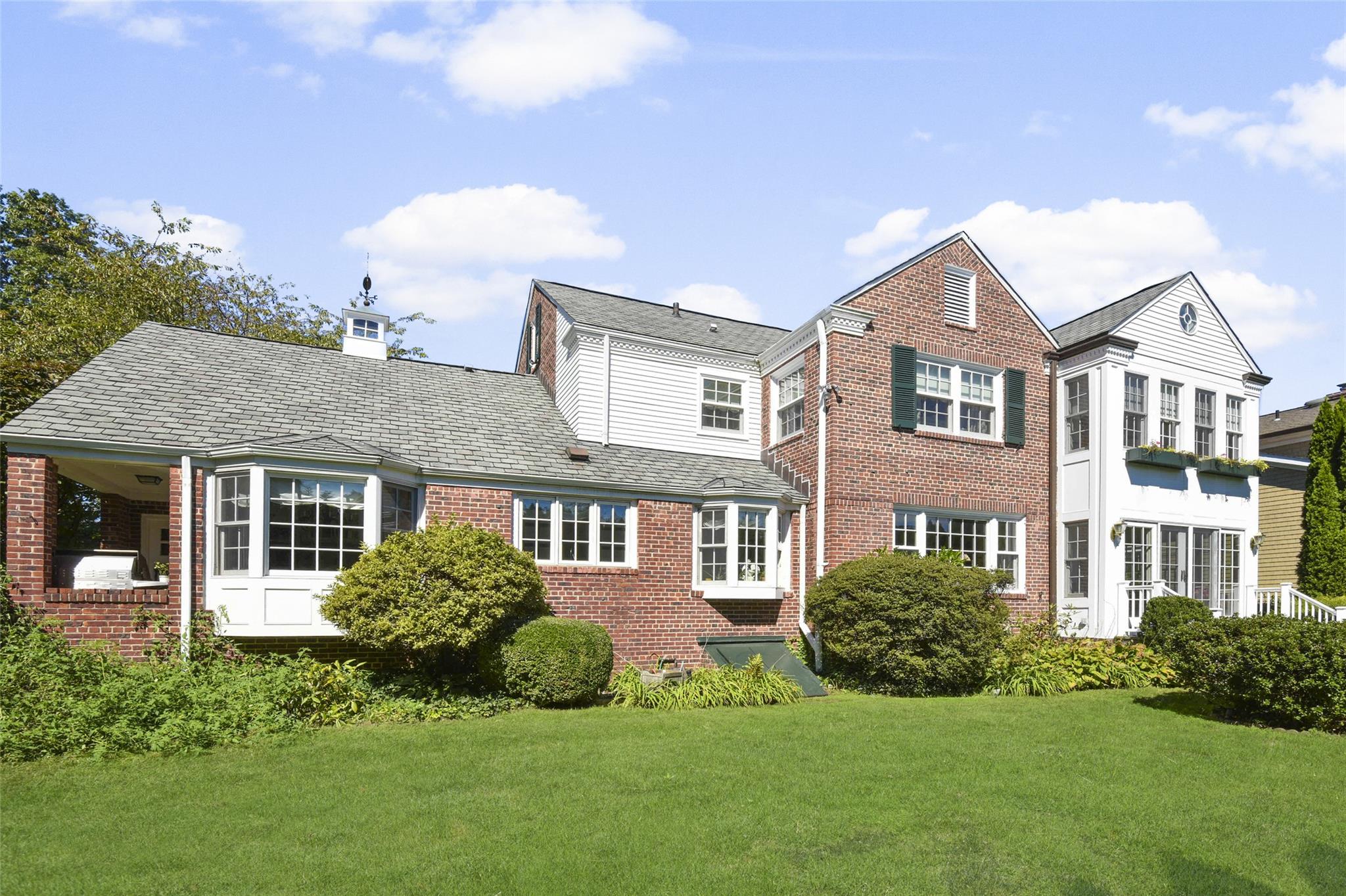 17 Byron Lane, Larchmont, New York image 41
