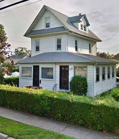 217 Bennett Avenue Hempstead NY 11550