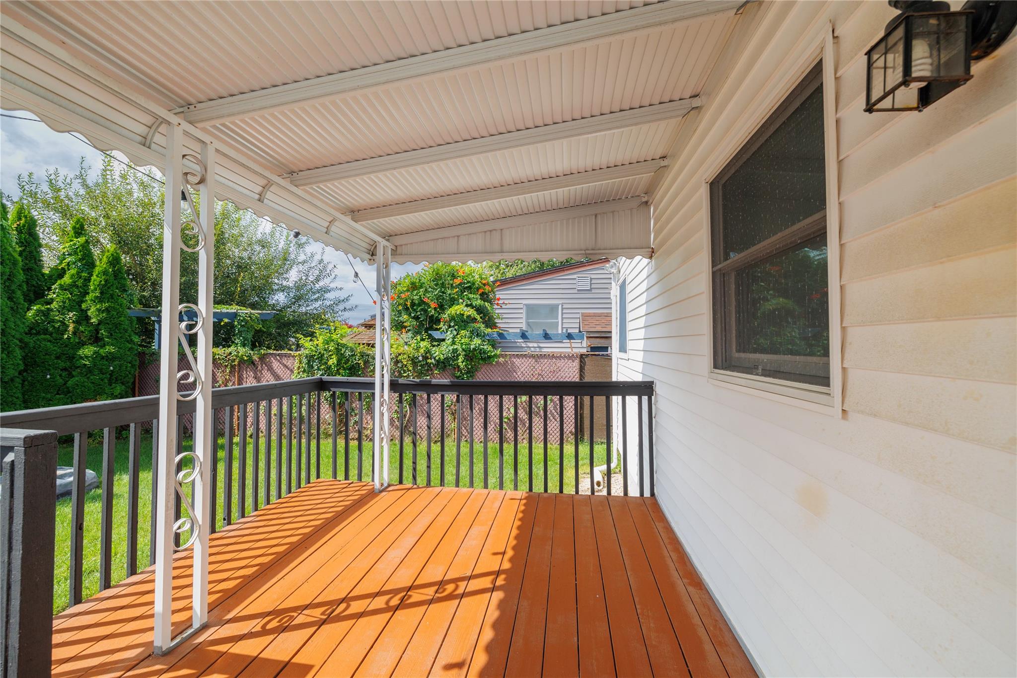 39 E Hollywood Avenue, Lindenhurst, New York image 16
