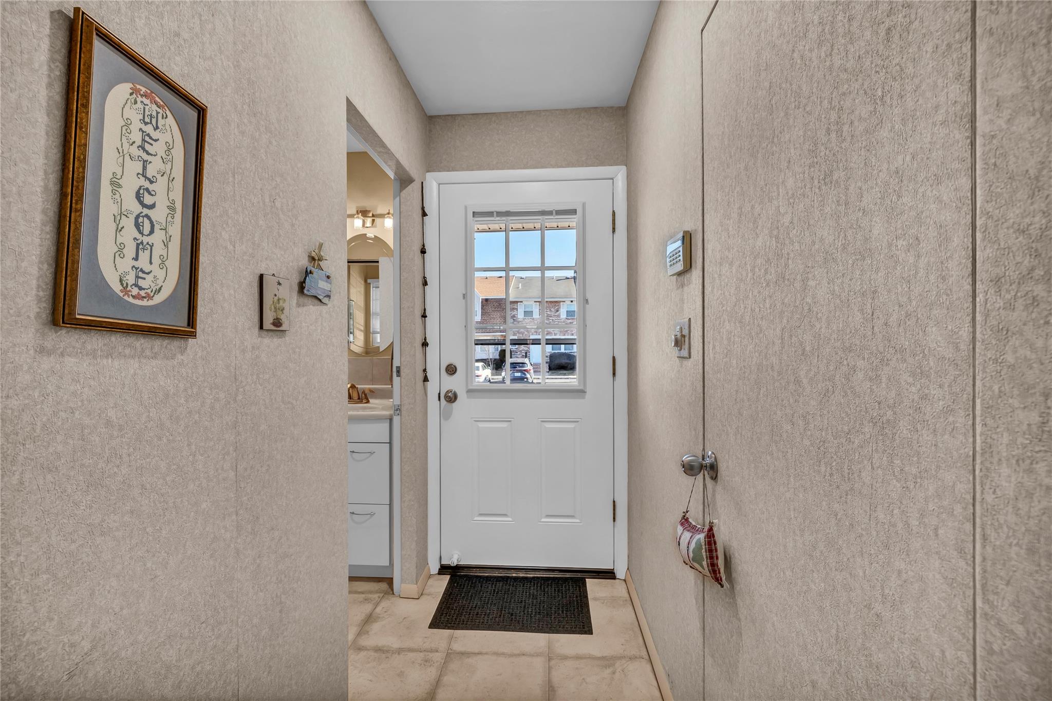 79 Woodlake Drive, Woodbury, New York image 2