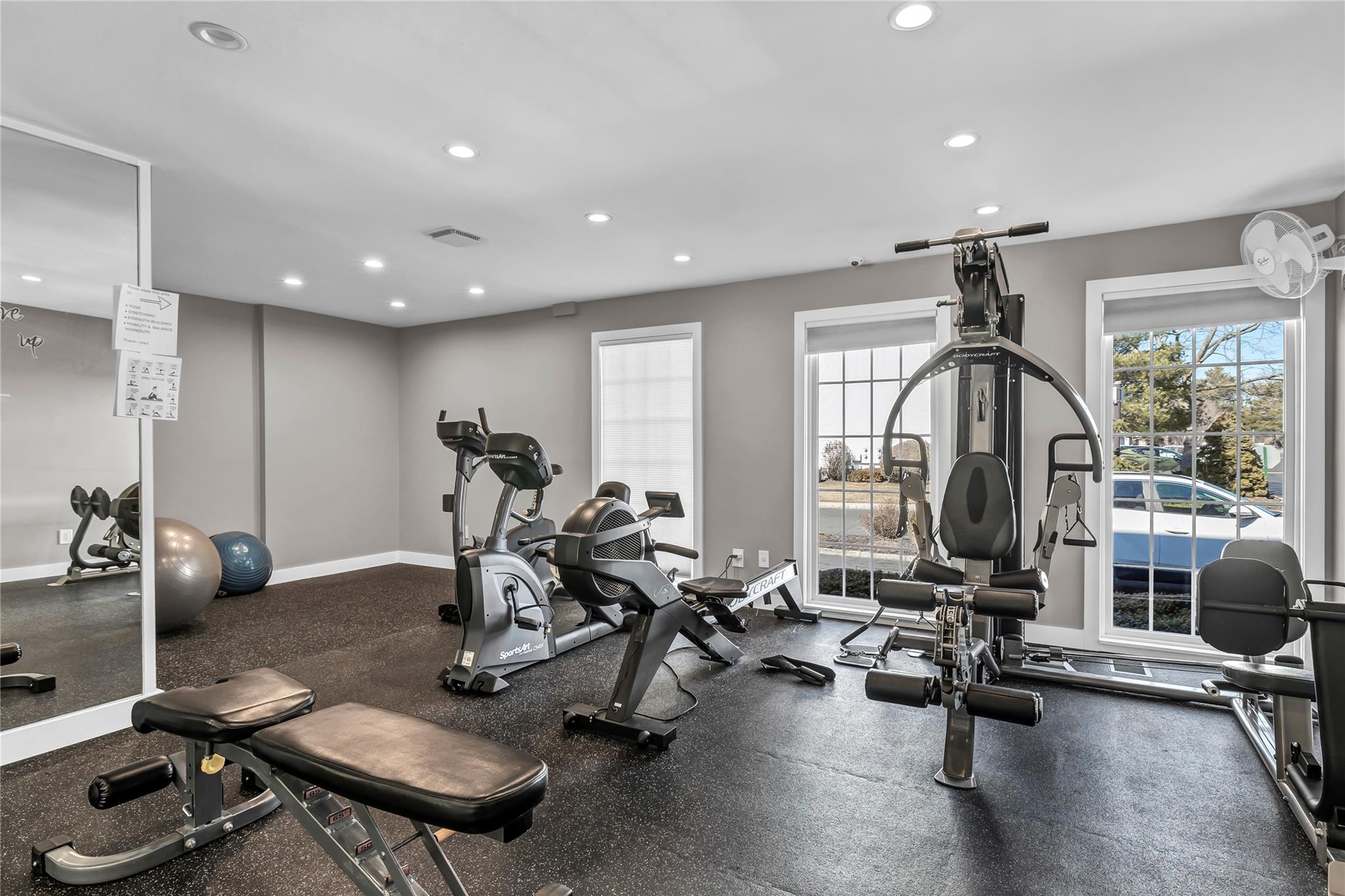 79 Woodlake Drive, Woodbury, New York image 37