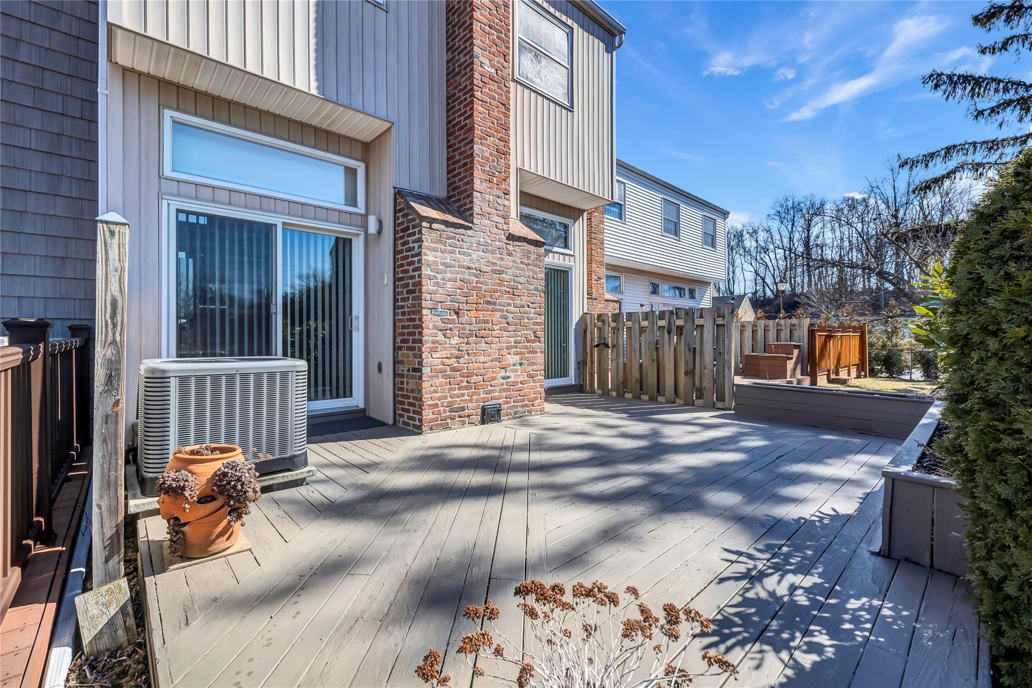 79 Woodlake Drive, Woodbury, New York image 34