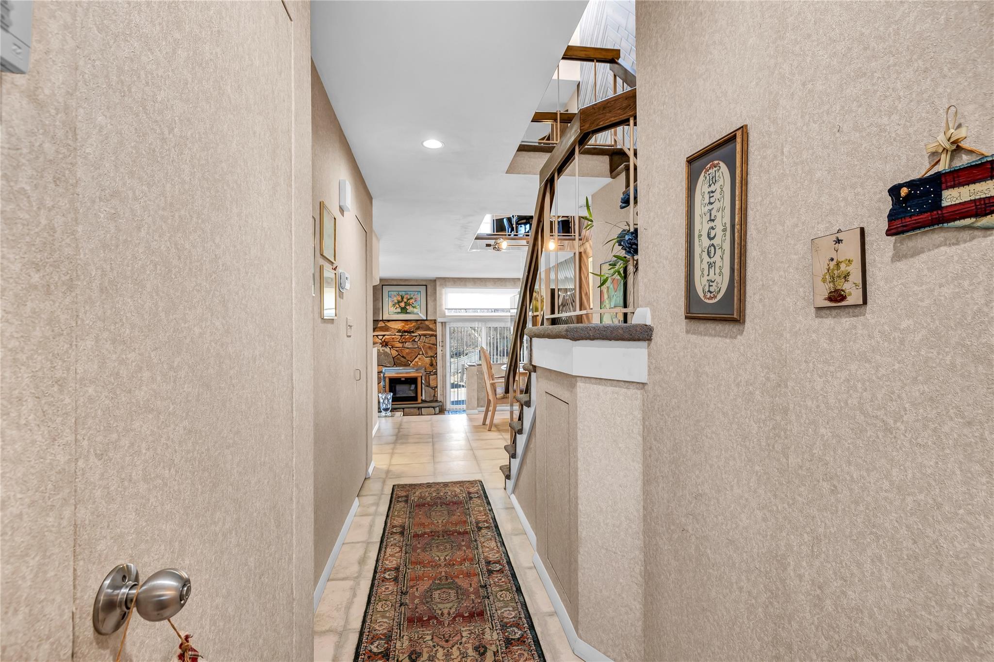 79 Woodlake Drive, Woodbury, New York image 4