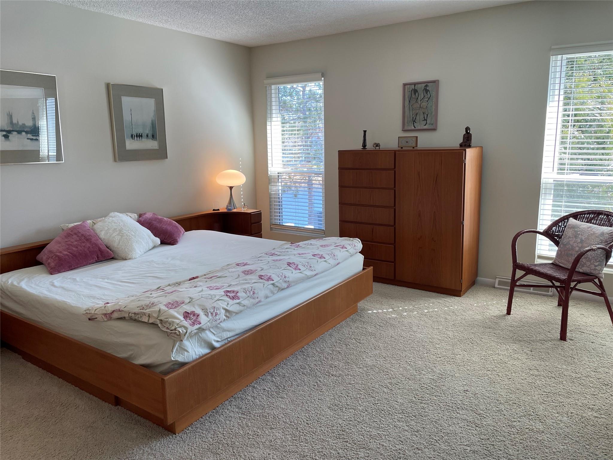 52 Pond Drive, Rhinebeck, New York image 15