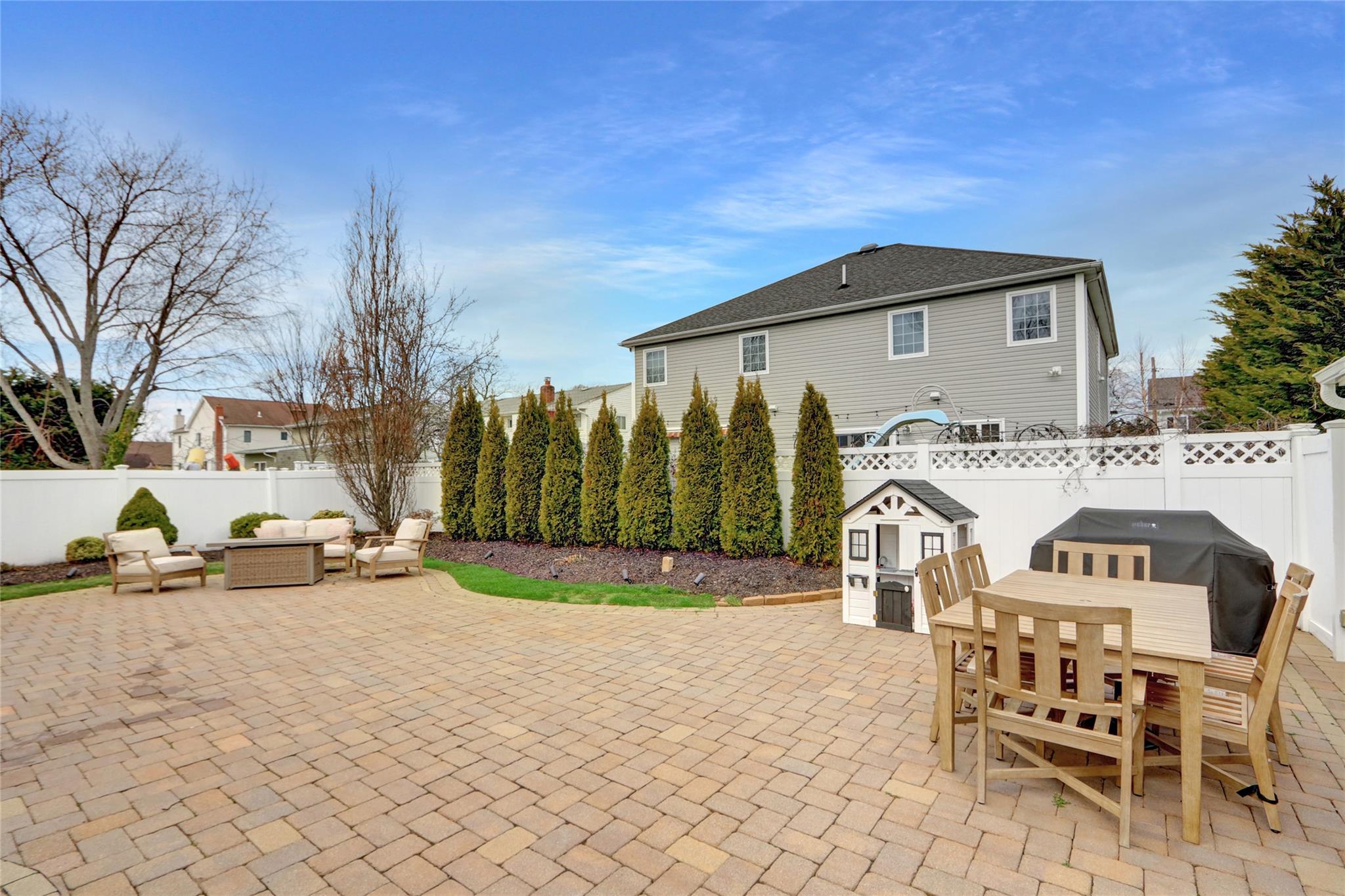 17 Fairview Road, Massapequa, New York image 24