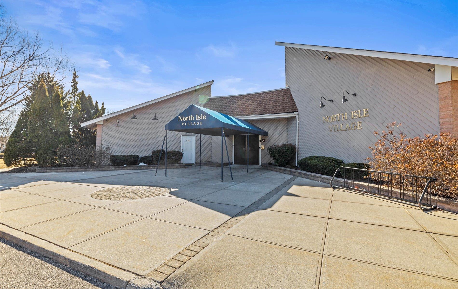 25 Denver Ct #25, Coram, New York image 13