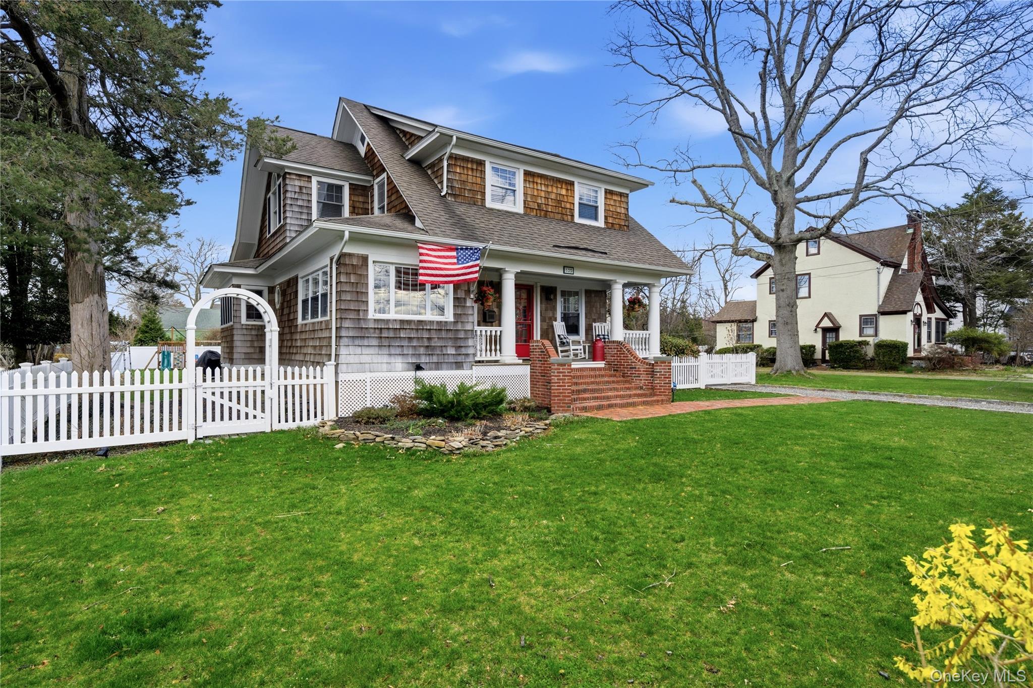 125 S Bayview Avenue