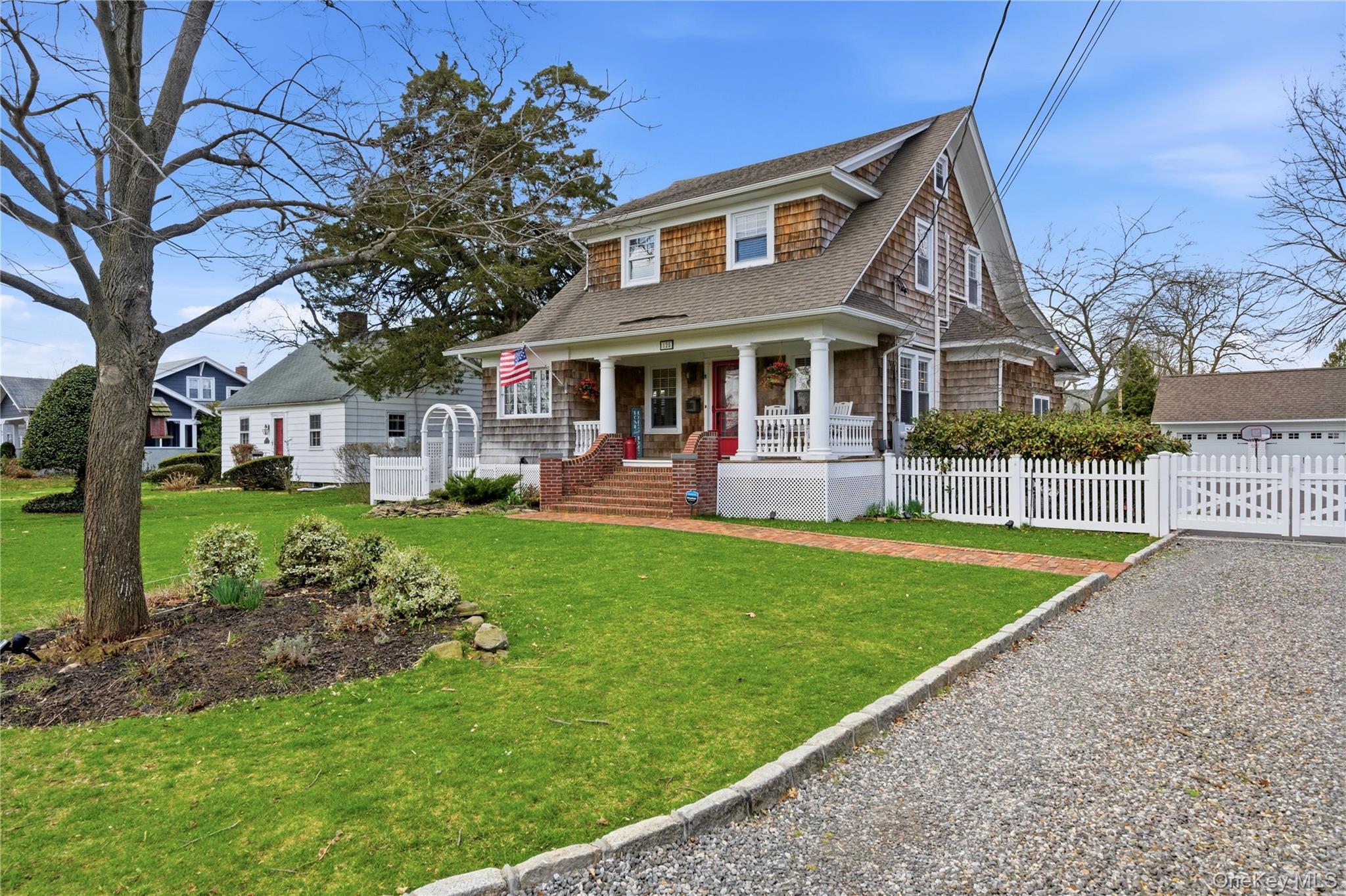 125 S Bayview Avenue