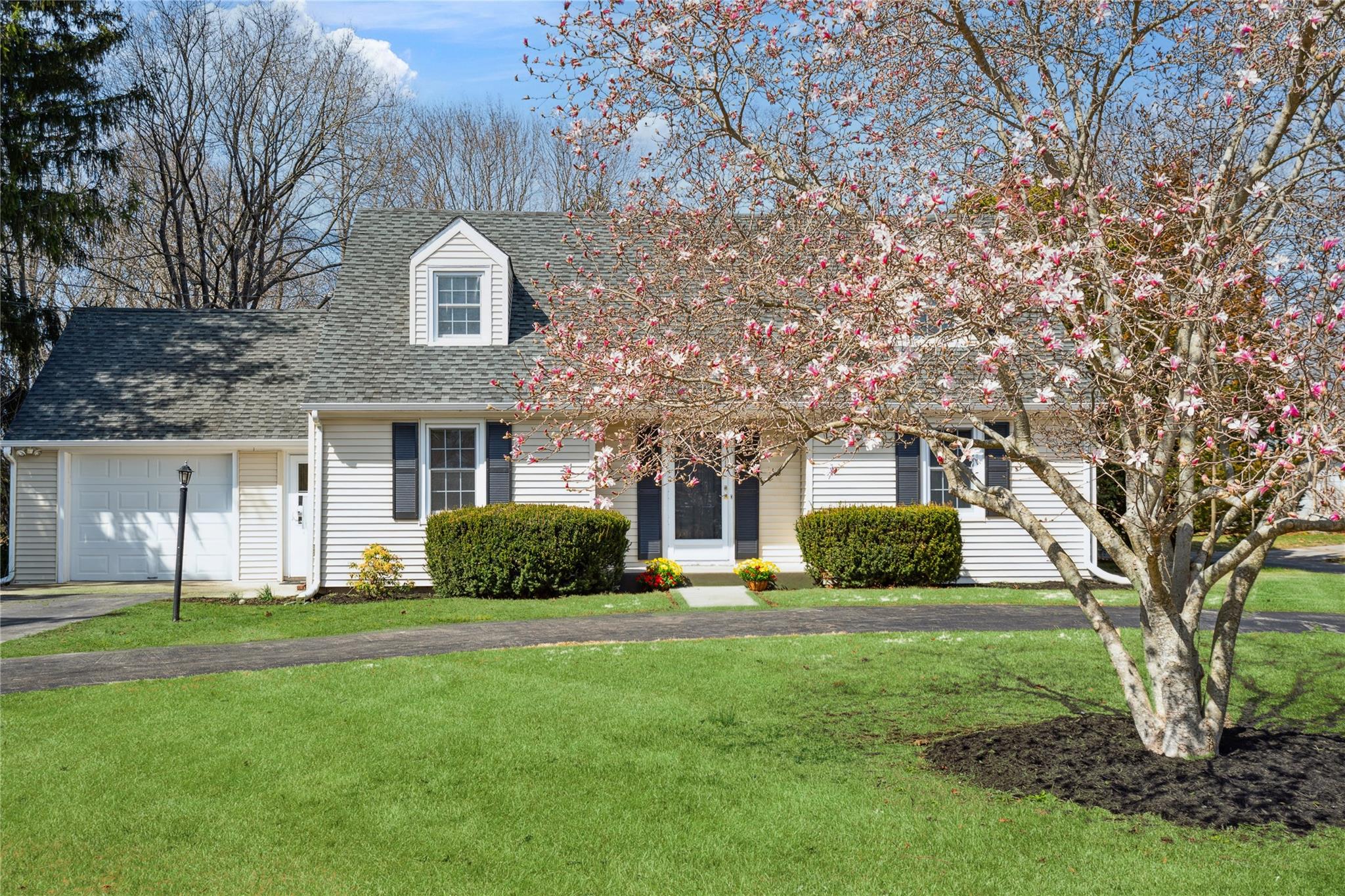950 Main Bayview Road, Southold, New York image 1