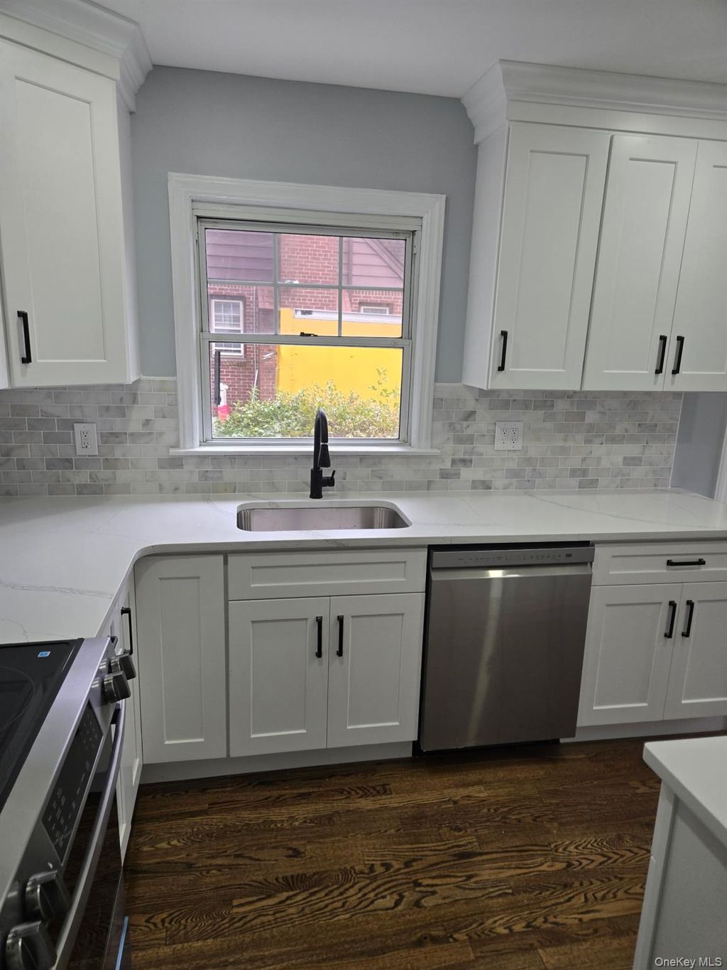 Photo of 321 Oakford Street, West Hempstead, NY 11552 (MLS # 940404)