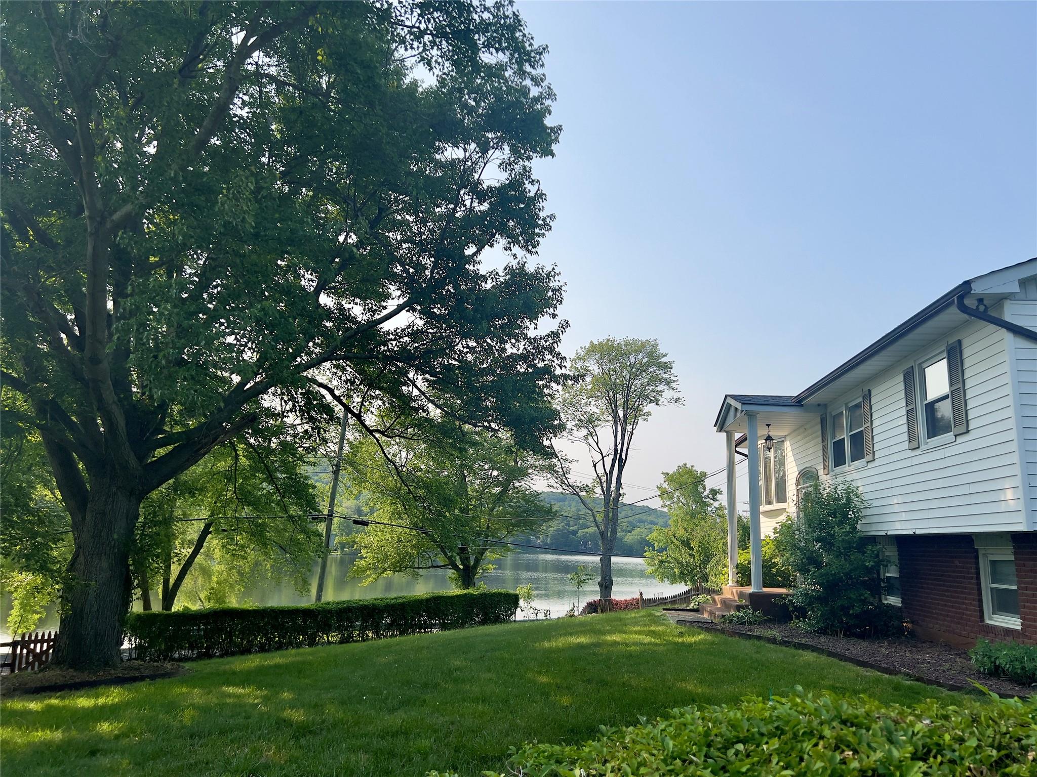 Property for Sale at Pelham Drive, Carmel, New York - Bedrooms: 3 
Bathrooms: 2 
Rooms: 7  - $535,000