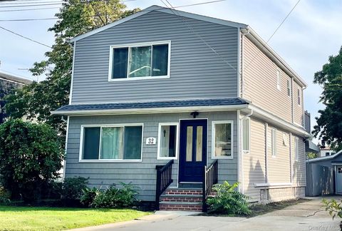 32 Beechwood Street Farmingdale NY 11735