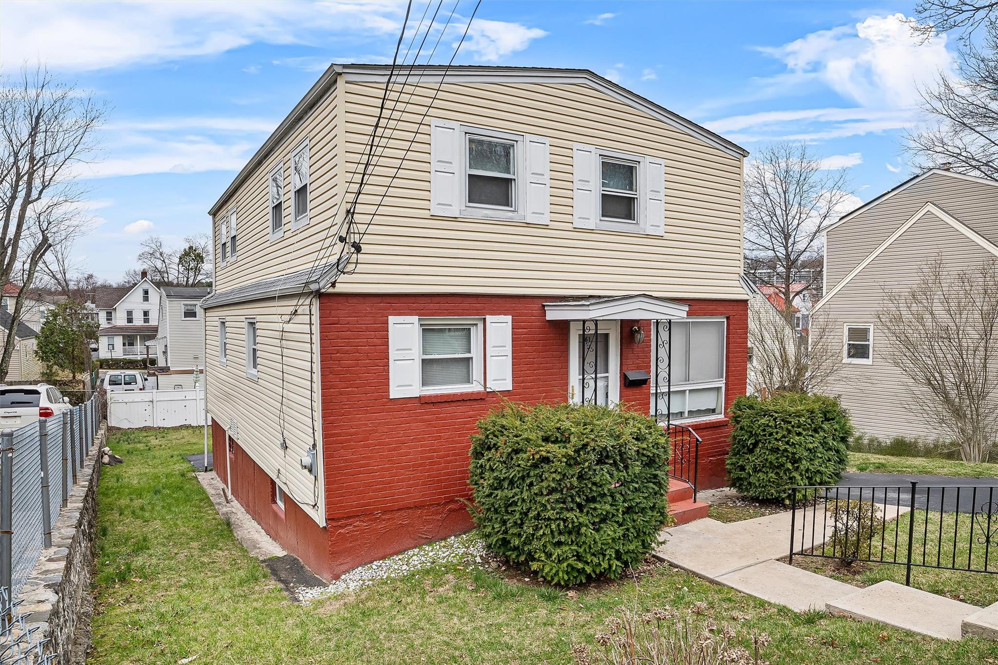 61 Primrose Street, White Plains, New York image 3