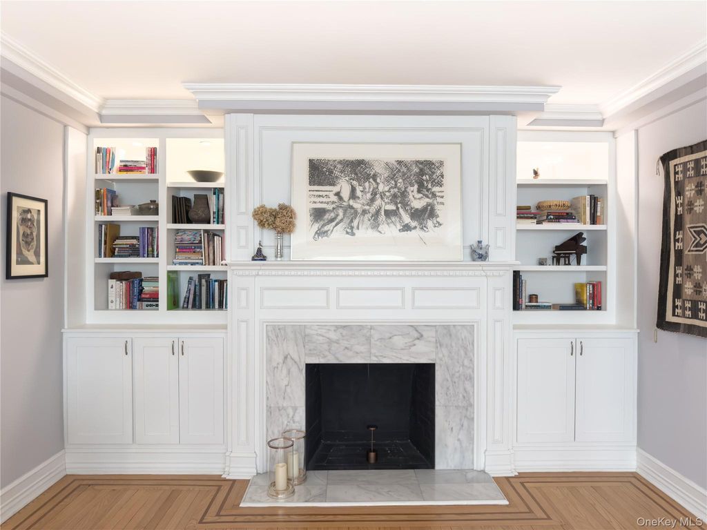 Photo of 4 Park Lane #2C, Mount Vernon, NY 10552 (MLS # 965075)