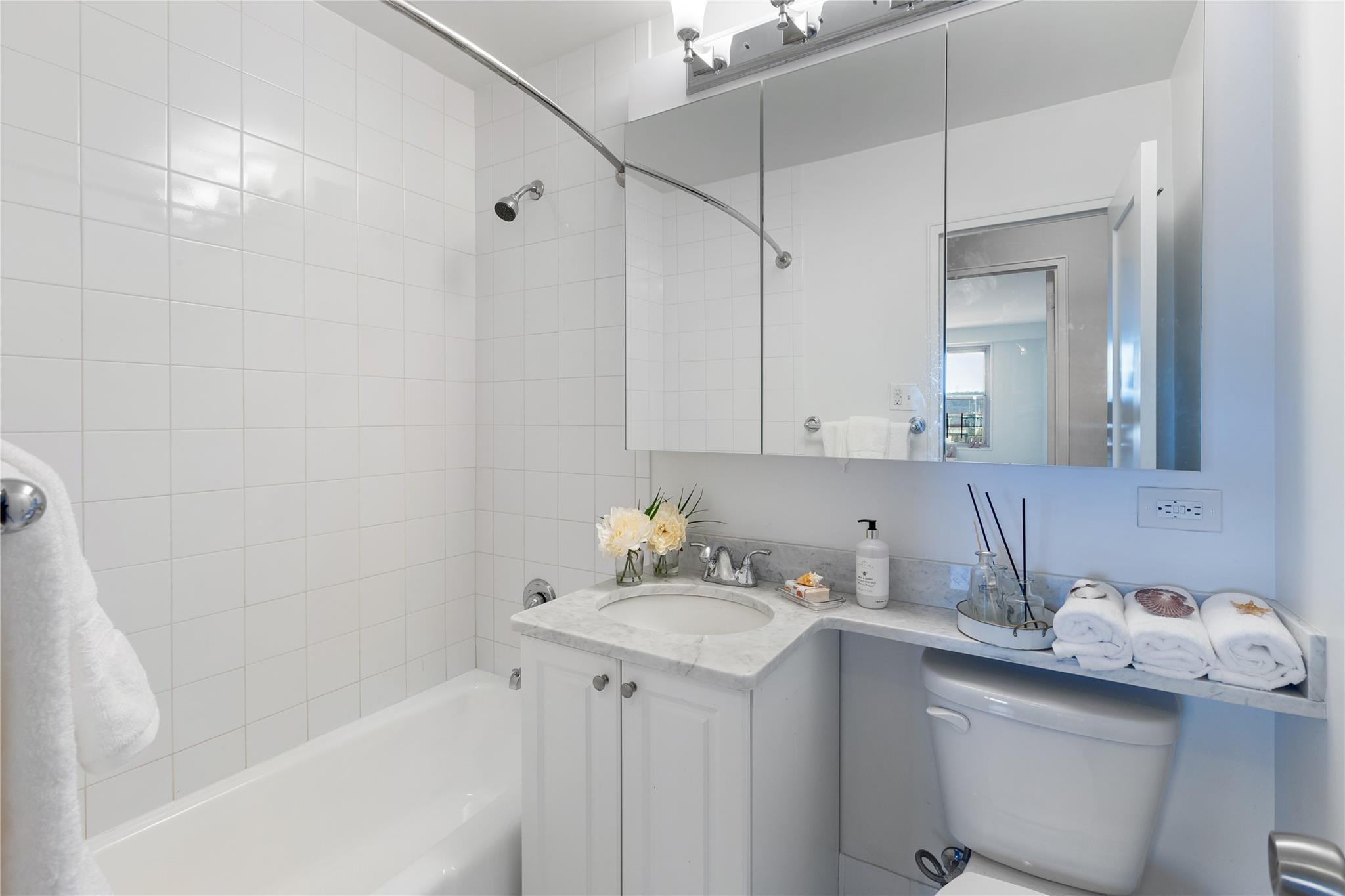 2500 Johnson Avenue #8K, Bronx, New York image 13
