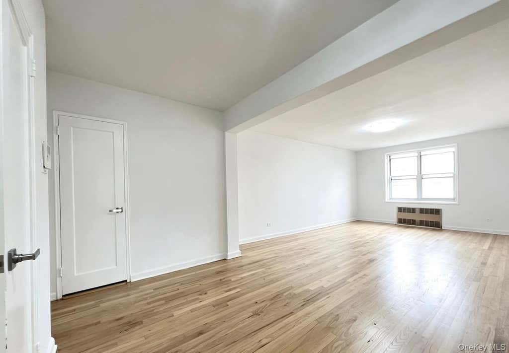Photo of 3410 75th street ST #5J, Jackson Heights, NY 11372 (MLS # 1023124)
