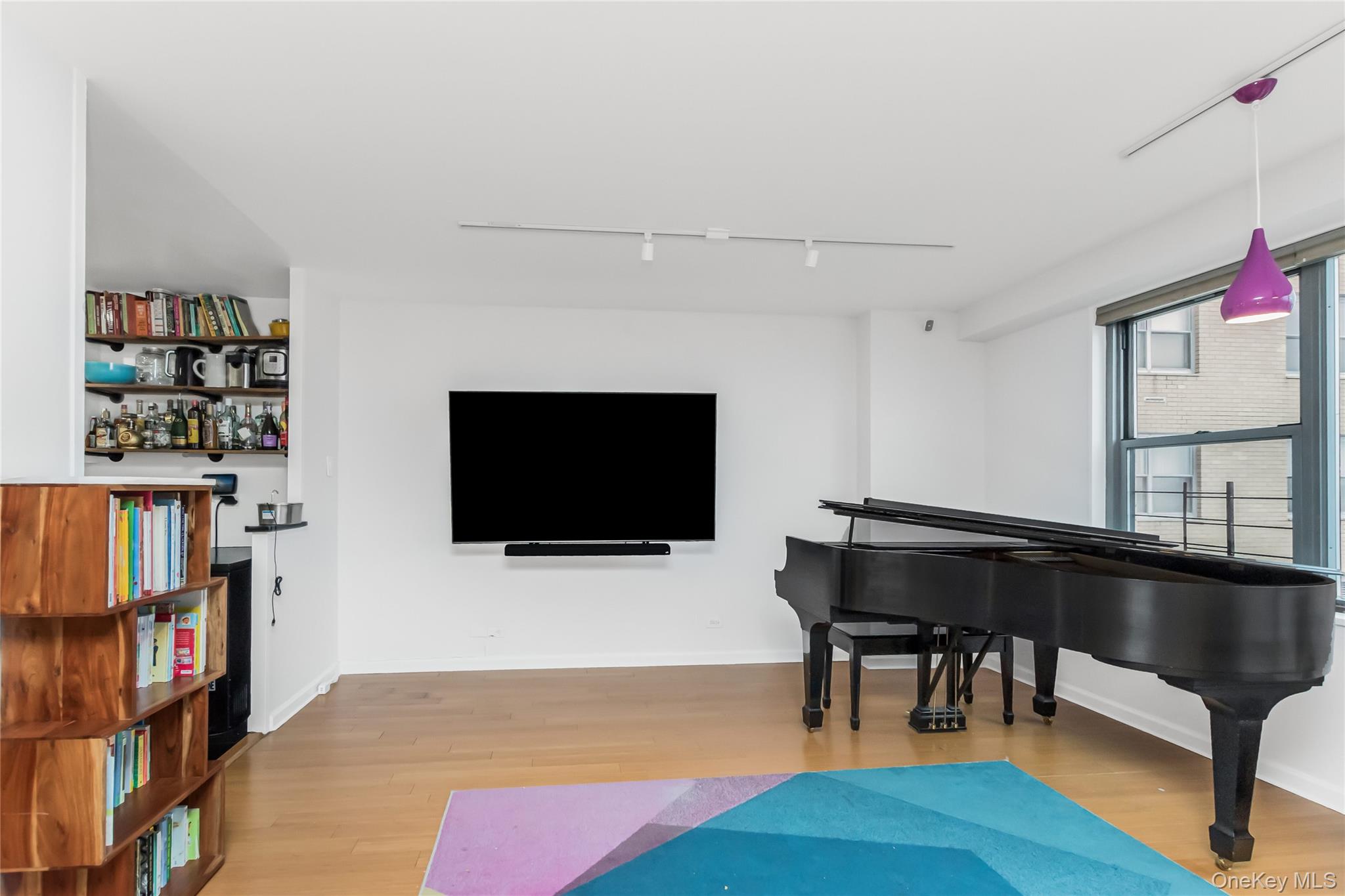 2500 Johnson Avenue 15G