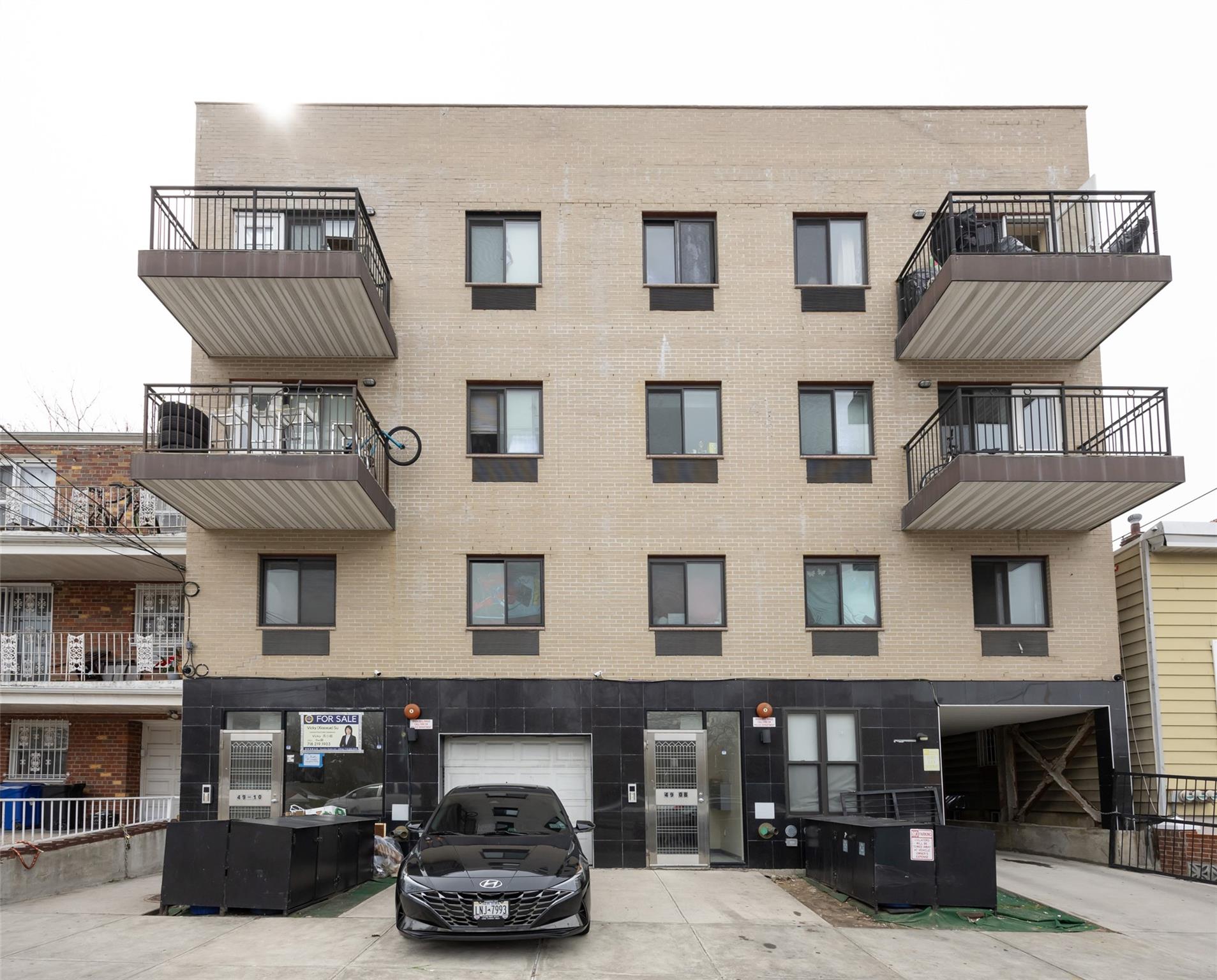 49-10 111 Street #4B, Corona, New York image 1