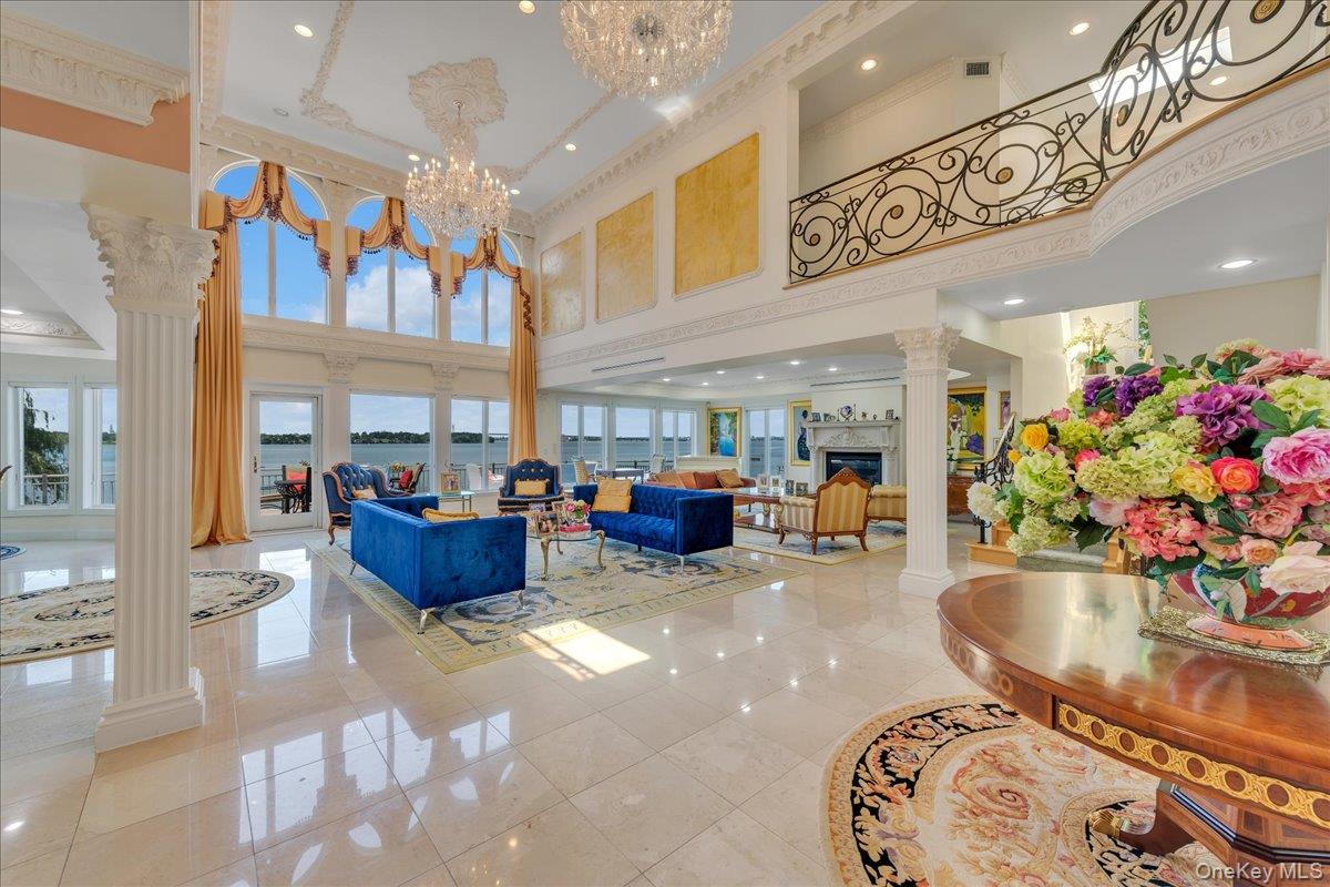 90 GREEN LEAF Hill
