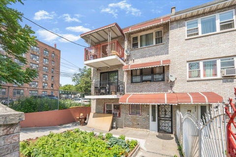 Multifamily For Sale - 4352 Baychester Avenue<br/> Bronx, NY 10466