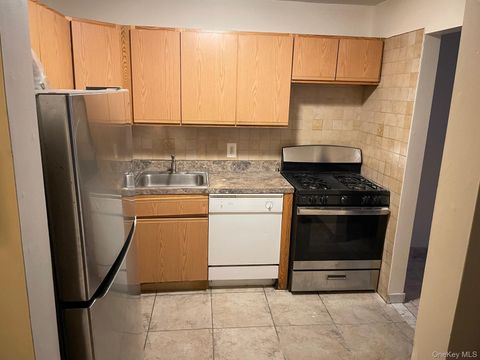 7 Dune Court Bronx NY 10473