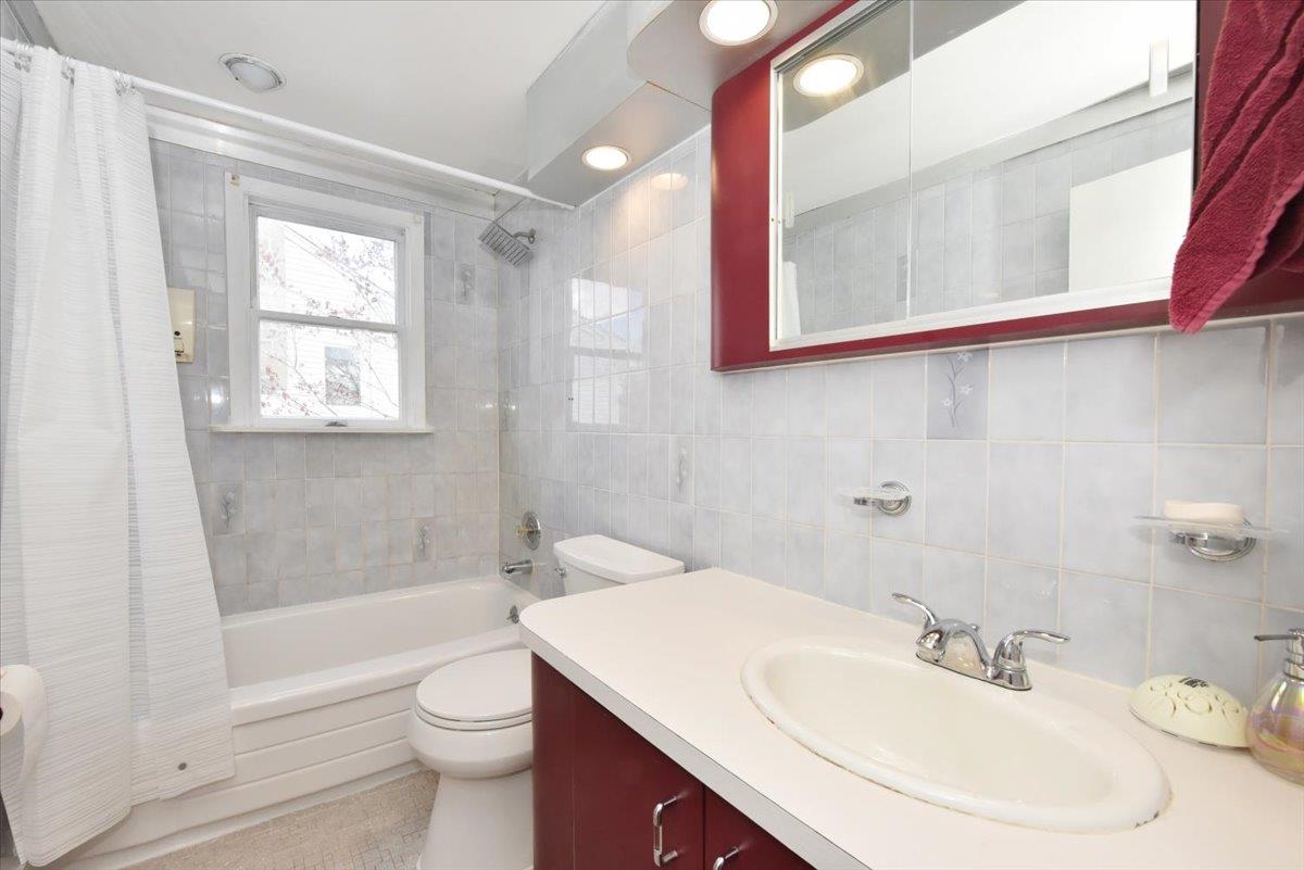 103 Arlyn Drive, Massapequa, New York image 24